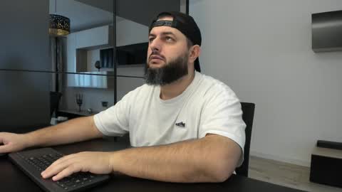 Snapshot of dravenpeak chatting on November 10, 2025, 11:20 am DravenPeak online show from November 10, 2025, 11:20 am