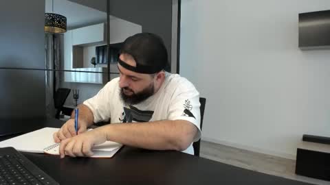 Snapshot of dravenpeak chatting on November 26, 2025, 10:49 am DravenPeak online show from November 26, 2025, 10:49 am