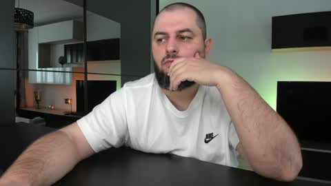 Snapshot of dravenpeak chatting on June 1, 2026, 11:23 am DravenPeak online show from June 1, 2026, 11:23 am