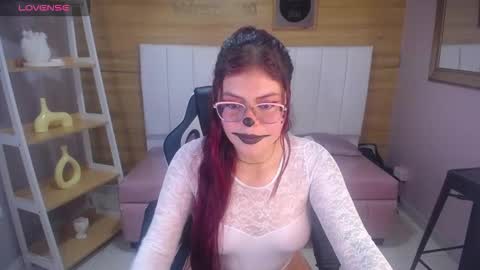 Draviana  online show from October 18, 2025, 3:20 am