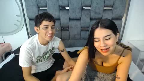 Snapshot of dravith_and_valery chatting on February 18, 2025, 3:10 am -- nicolle and jhon -- online show from February 18, 2025, 3:10 am