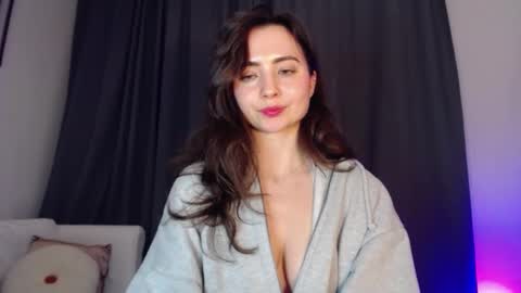 Nicole online show from January 7, 2025, 1:38 am