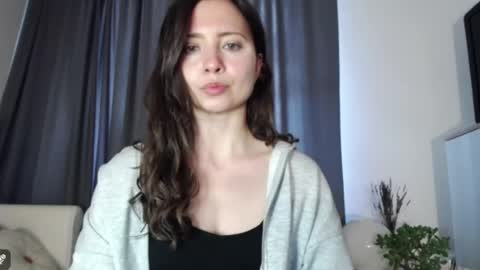 Nicole online show from March 31, 2026, 6:47 am