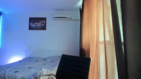 Snapshot of dreamboy240 chatting on June 1, 2026, 12:51 pm Johnny online show from June 1, 2026, 12:51 pm