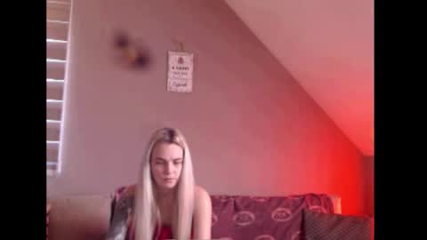 A girl online show from February 19, 2026, 9:05 am