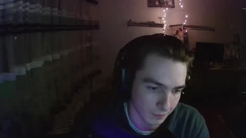 dreamerguy07 online show from February 25, 2026, 7:45 pm