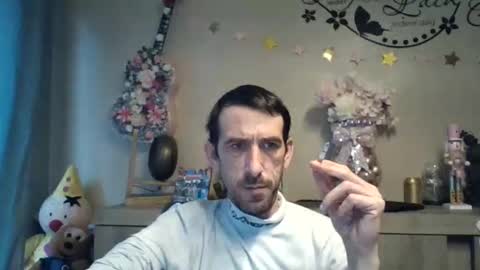 dreamguy38 online show from November 13, 2025, 8:24 am