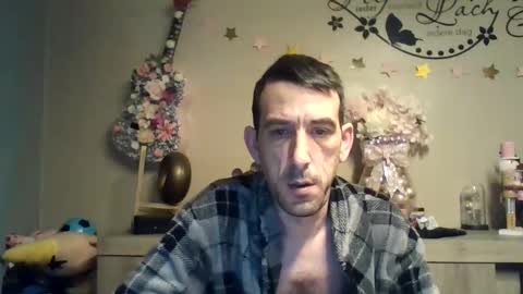 dreamguy38 online show from December 5, 2025, 5:27 am