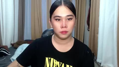 Stacy DONT FORGET TO FOLLOW ME AND THUMBS UP my wife samgrg2 online show from October 5, 2025, 2:26 pm