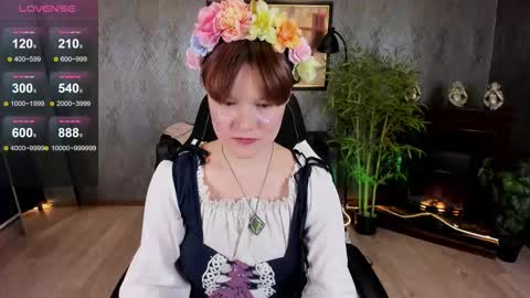 Luna online show from November 28, 2025, 10:01 pm