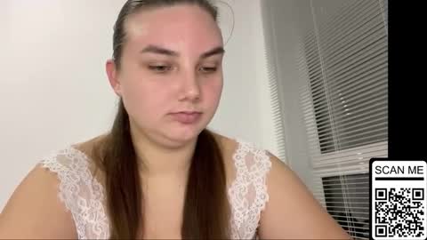 Snapshot of dreamyblushfairy chatting on October 26, 2025, 8:04 pm Mila online show from October 26, 2025, 8:04 pm