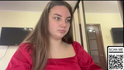 Snapshot of dreamyblushfairy chatting on November 7, 2025, 12:05 pm Mila online show from November 7, 2025, 12:05 pm