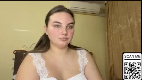 Snapshot of dreamyblushfairy chatting on November 22, 2025, 5:01 pm Mila online show from November 22, 2025, 5:01 pm