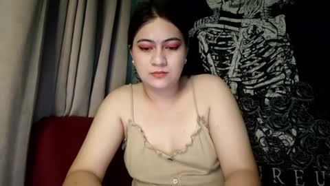 dreamycreamyst online show from March 7, 2025, 10:43 pm