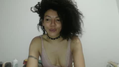 Snapshot of dreamylatina chatting on May 29, 2026, 11:58 pm DreamyLatina online show from May 29, 2026, 11:58 pm