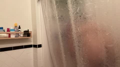 RIRI OR DREAMY online show from March 21, 2026, 2:49 am