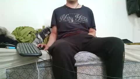 dreblighton01 online show from September 25, 2025, 10:41 am