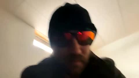 drewlaturnas91 online show from April 24, 2026, 8:00 pm