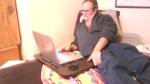 Dr. Feelgood online show from January 1, 2025, 5:22 am