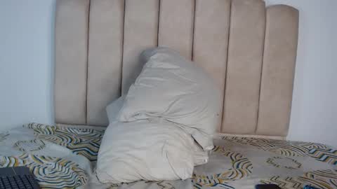 Snapshot of dricusabdallah chatting on February 1, 2026, 7:23 pm dricusabdallah online show from February 1, 2026, 7:23 pm