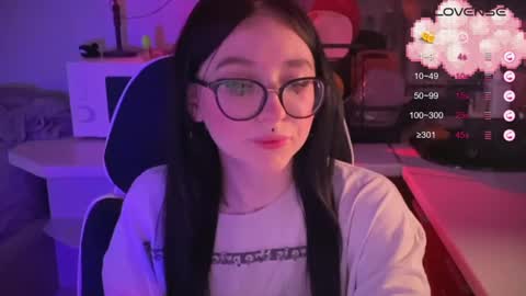 Tara  Sonny online show from March 10, 2025, 12:37 pm