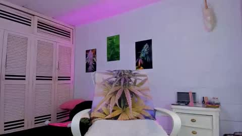 drippyorlove online show from December 17, 2025, 1:39 pm