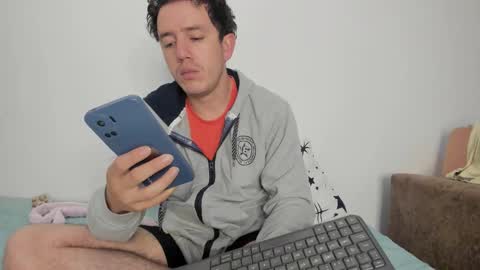 CamiSanti online show from October 29, 2025, 9:22 am