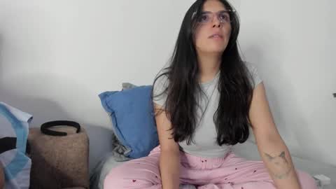 Snapshot of drod6621 chatting on February 5, 2026, 2:27 am CamiSanti online show from February 5, 2026, 2:27 am