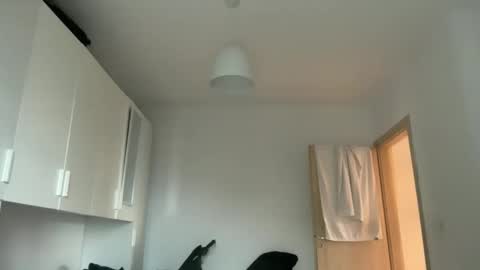 Snapshot of drresa chatting on February 11, 2026, 6:29 am Dr. Resa online show from February 11, 2026, 6:29 am