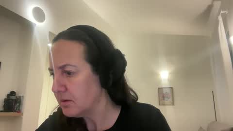 Snapshot of drresa chatting on February 23, 2026, 8:44 am Dr. Resa online show from February 23, 2026, 8:44 am