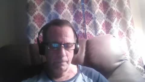 drthick1224 online show from October 18, 2025, 11:44 am