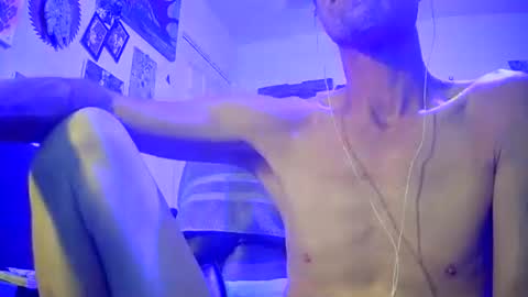 druedowm online show from December 18, 2025, 9:32 pm