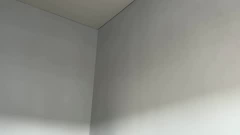 Bella online show from March 26, 2026, 1:44 am