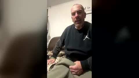 Snapshot of dryjerkoff chatting on December 17, 2025, 4:29 am dryjerkoff online show from December 17, 2025, 4:29 am