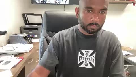 dsunnys707670 online show from April 3, 2026, 10:41 pm