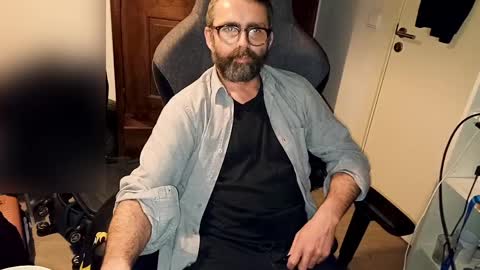 Snapshot of dubcenter chatting on March 27, 2026, 5:46 am dubcenter online show from March 27, 2026, 5:46 am