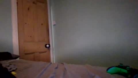 Snapshot of dude106954 chatting on February 12, 2026, 9:32 pm dude106954 online show from February 12, 2026, 9:32 pm