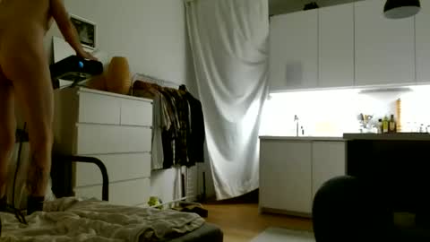 dudewhaaaat_cb online show from October 23, 2025, 12:37 pm