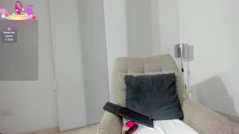 Dulce online show from December 19, 2025, 9:27 am