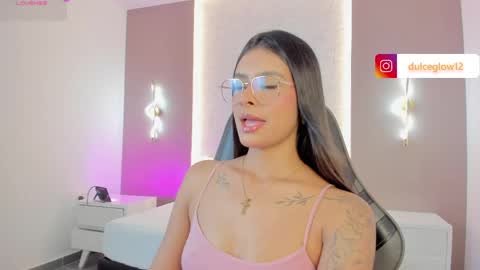 D U L C E online show from May 14, 2026, 3:02 am