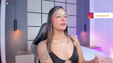 D U L C E online show from May 23, 2026, 9:08 pm