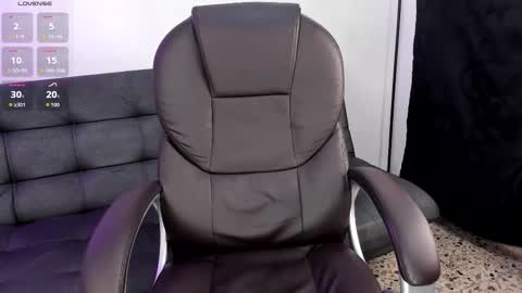 Kitty online show from November 14, 2025, 3:05 am