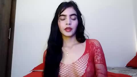 Snapshot of dulce_lucero chatting on January 13, 2025, 6:16 pm dulce_lucero online show from January 13, 2025, 6:16 pm