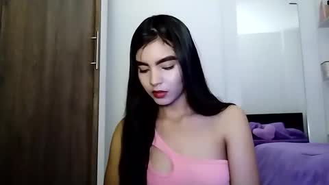 Snapshot of dulce_lucero chatting on March 8, 2025, 2:40 pm dulce_lucero online show from March 8, 2025, 2:40 pm