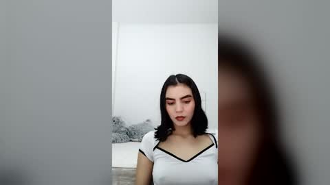 Snapshot of dulce_lucero chatting on July 13, 2026, 2:03 am dulce_lucero online show from July 13, 2026, 2:03 am