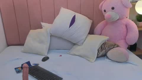 Dulce Morbida online show from December 21, 2025, 5:20 pm