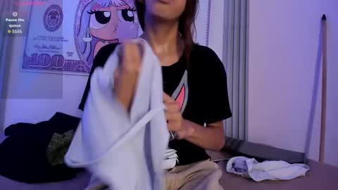 dulce_quintana online show from October 3, 2025, 12:02 pm