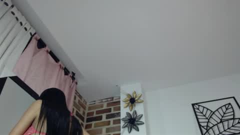 Snapshot of dulce_tentaciion chatting on May 27, 2026, 11:35 pm Dulce online show from May 27, 2026, 11:35 pm
