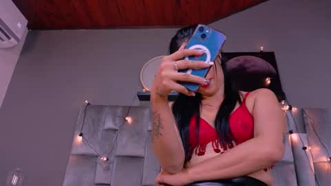 Snapshot of dulceaurora_ chatting on October 23, 2025, 3:06 am DULCE AURORA online show from October 23, 2025, 3:06 am