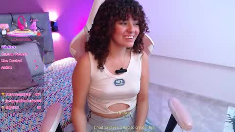 Dulce Gaby online show from November 3, 2025, 4:19 pm